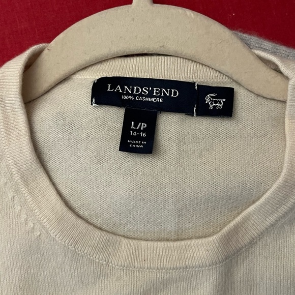 White Cashmere Lands' End Crew Neck Sweater - Picture 3 of 3